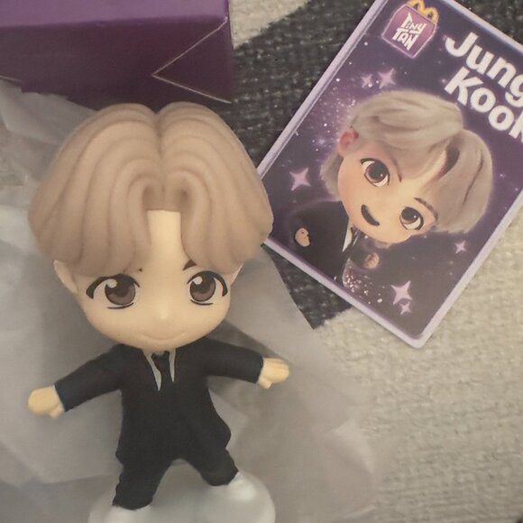 BTS TinyTAN Jungkook McDonald’s Happy Meal Toy w/ Box & Card – 2025 Exclusive - Picture 1 of 3